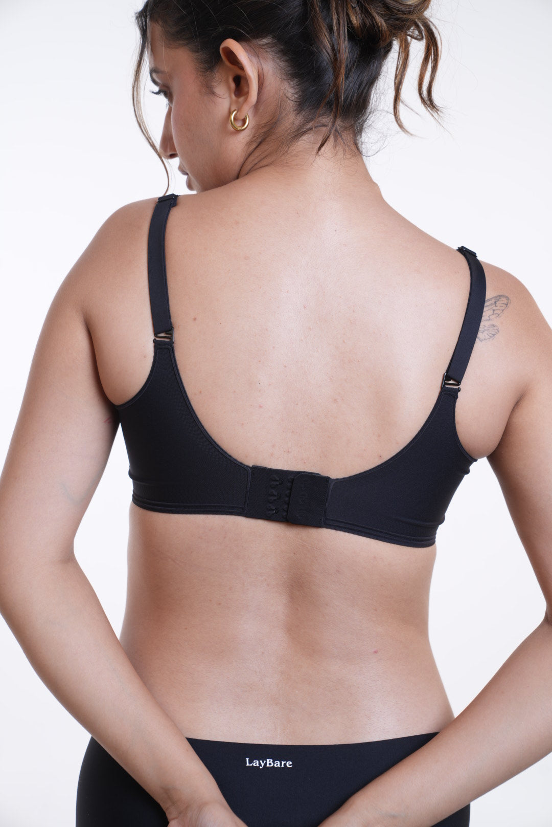 LayBareShop wireless support meets sculpted comfort. Experience 3D Flocking & Jelly Glue tech for seam-free lift, shape & all-day comfort in one revolutionary bra.