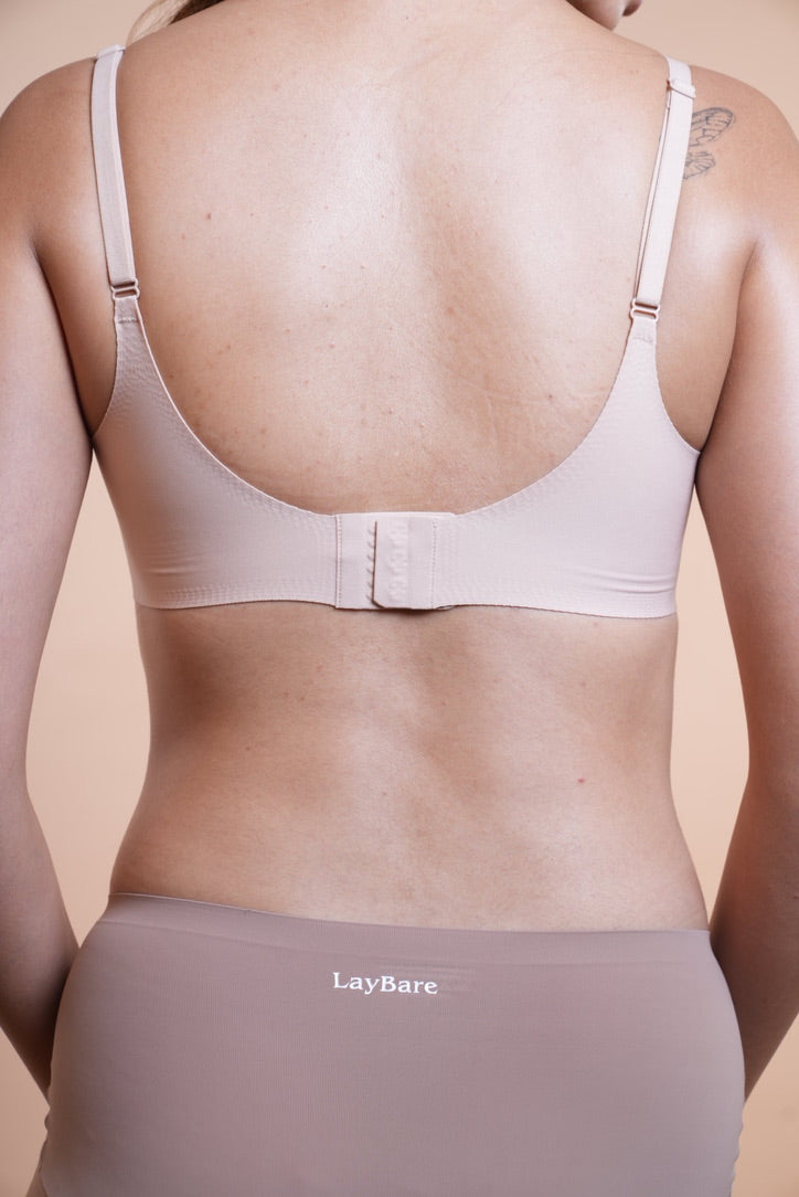 Meet your new favorite: LayBareShop’s Signature T-Shirt Bra. Seam-free, wireless, featherlight and invisible — designed for real comfort, every single day.