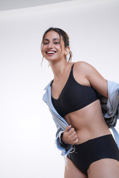 LayBareShop wireless support meets sculpted comfort. Experience 3D Flocking & Jelly Glue tech for seam-free lift, shape & all-day comfort in one revolutionary bra.